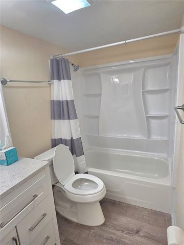 8605 HURON COURT 34, Tampa, FL 33614