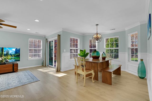 11 Saratoga Court, Tinton Falls, NJ 07753