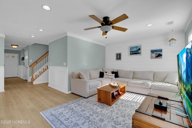 11 Saratoga Court, Tinton Falls, NJ 07753