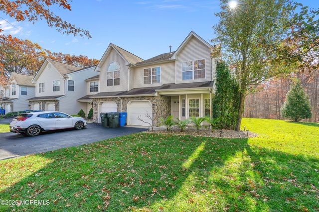 11 Saratoga Court, Tinton Falls, NJ 07753