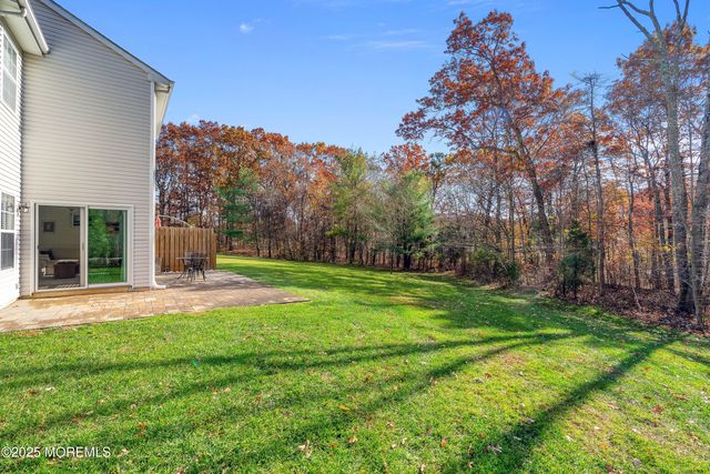 11 Saratoga Court, Tinton Falls, NJ 07753