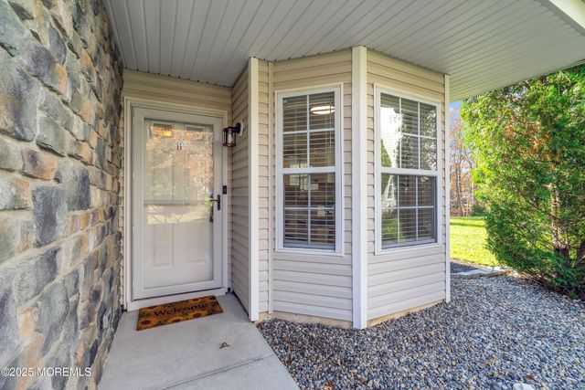 11 Saratoga Court, Tinton Falls, NJ 07753