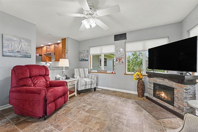 51408 Summit Street, Paw Paw, MI 49079