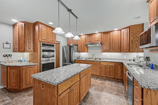 51408 Summit Street, Paw Paw, MI 49079