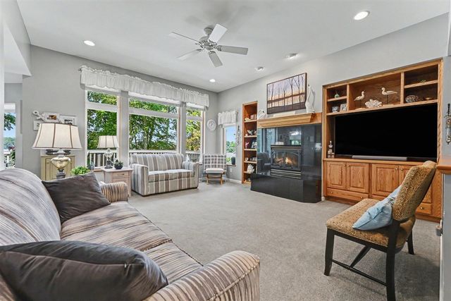 51408 Summit Street, Paw Paw, MI 49079