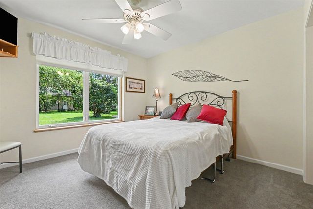 51408 Summit Street, Paw Paw, MI 49079