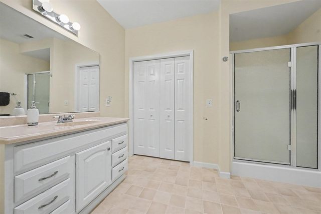 51408 Summit Street, Paw Paw, MI 49079