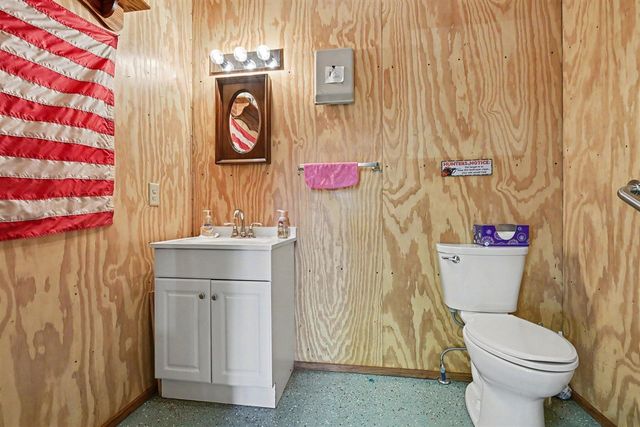 51408 Summit Street, Paw Paw, MI 49079