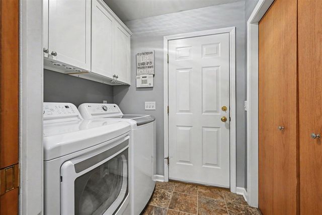 51408 Summit Street, Paw Paw, MI 49079