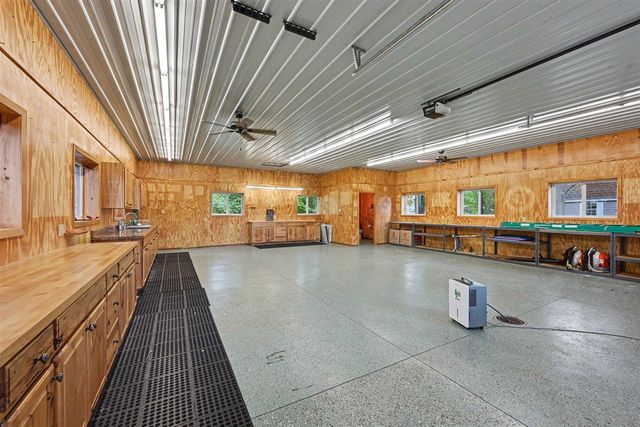 51408 Summit Street, Paw Paw, MI 49079