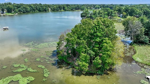 51408 Summit Street, Paw Paw, MI 49079