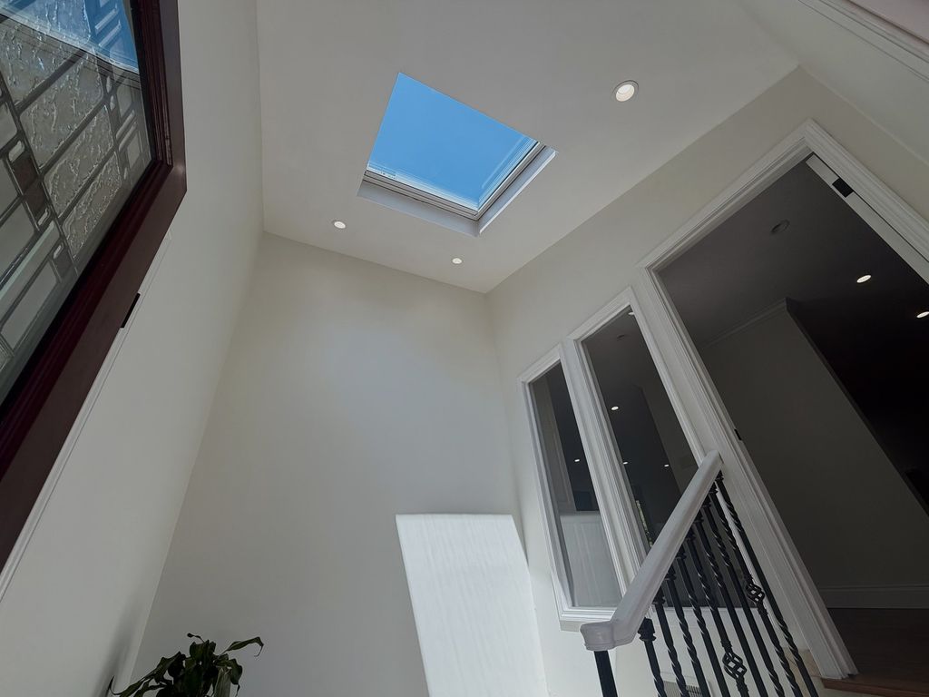 Image 11 of property listing at 17647 N Old Centralia Lane, Mt Vernon, IL 62864