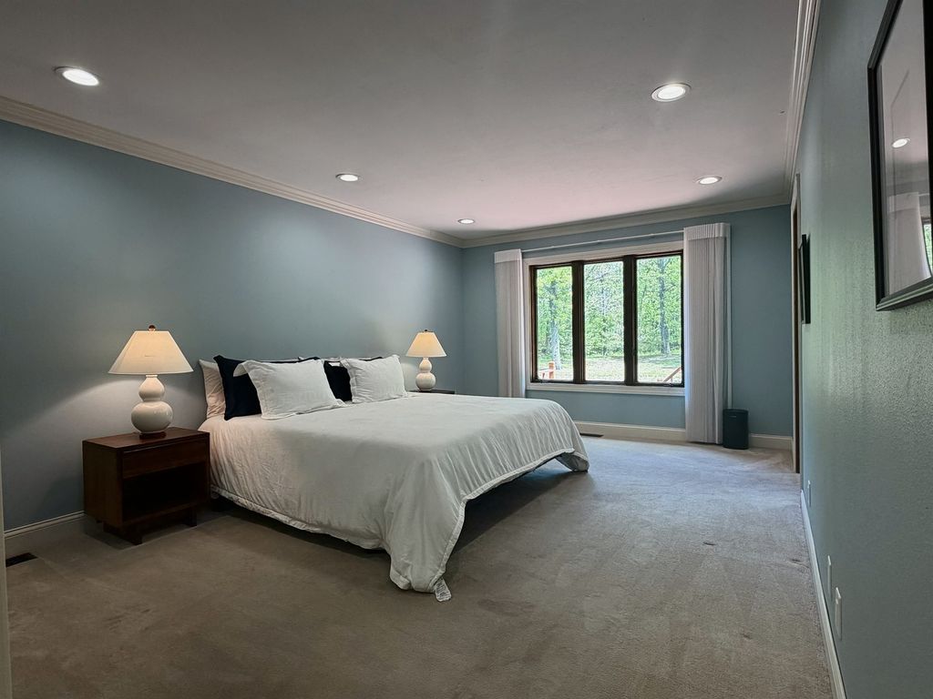 Image 25 of property listing at 17647 N Old Centralia Lane, Mt Vernon, IL 62864