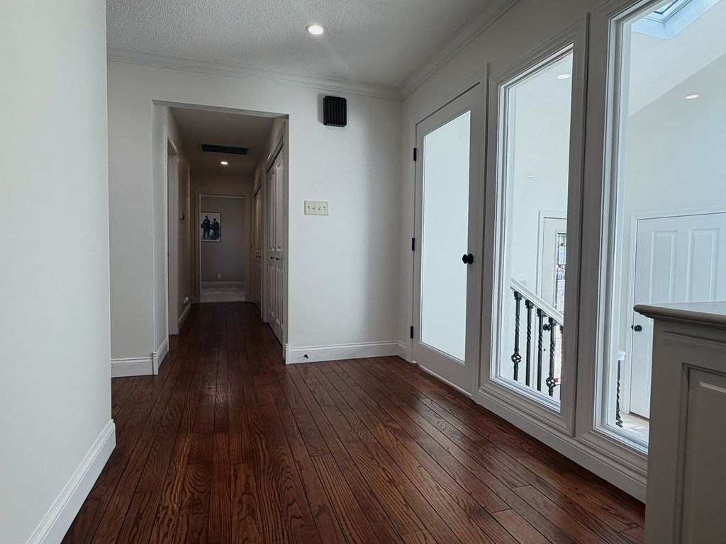 Image 30 of property listing at 17647 N Old Centralia Lane, Mt Vernon, IL 62864