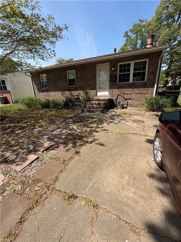 418 Hunlac AVE, Hampton, VA 23664