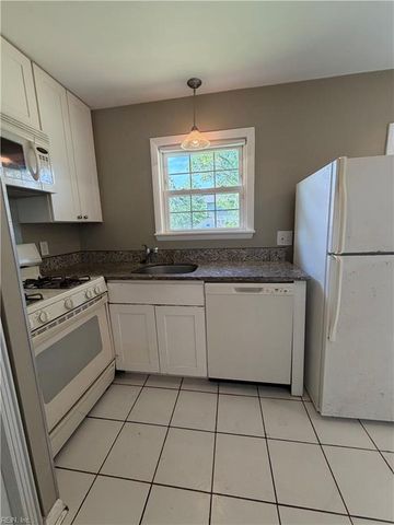 418 Hunlac AVE, Hampton, VA 23664