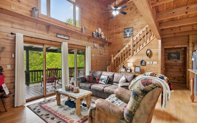 462 Lyric Lane, Ellijay, GA 30540