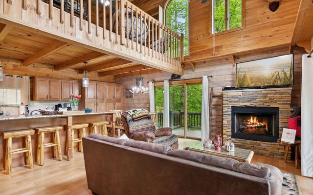462 Lyric Lane, Ellijay, GA 30540