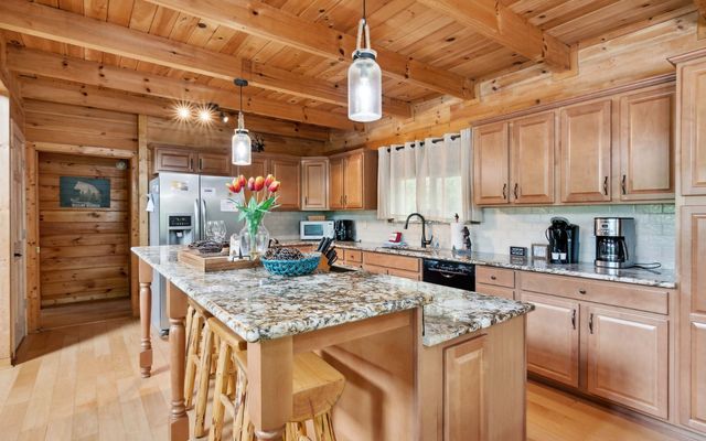 462 Lyric Lane, Ellijay, GA 30540