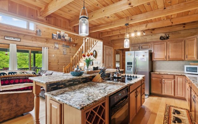 462 Lyric Lane, Ellijay, GA 30540