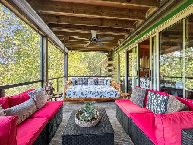 462 Lyric Lane, Ellijay, GA 30540