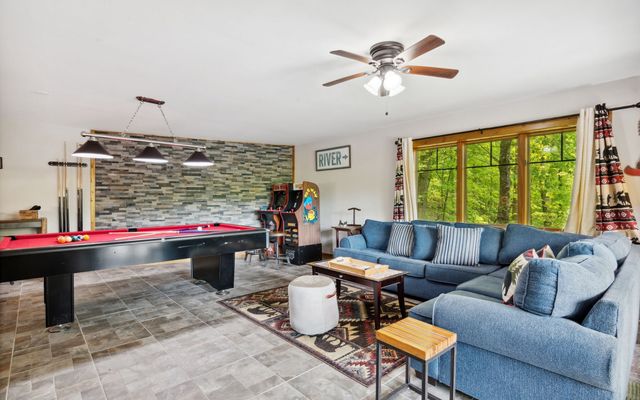 462 Lyric Lane, Ellijay, GA 30540