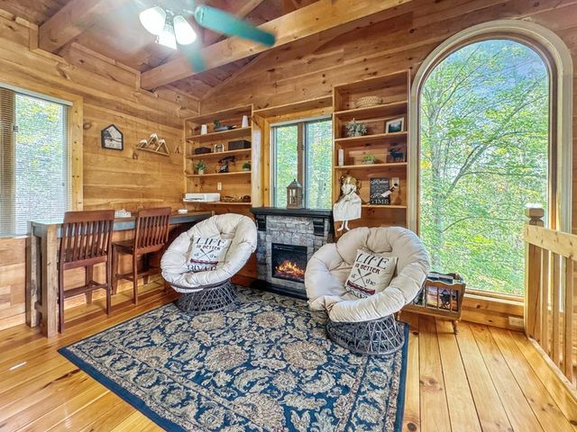 462 Lyric Lane, Ellijay, GA 30540