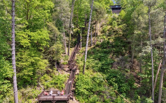 462 Lyric Lane, Ellijay, GA 30540