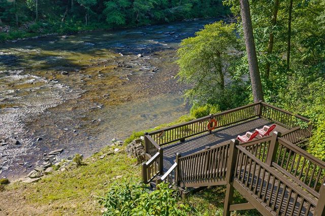 462 Lyric Lane, Ellijay, GA 30540