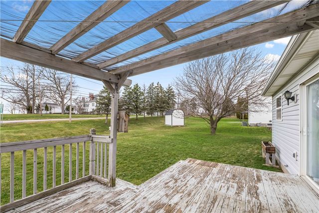 87 Chiswick Drive, Riga, NY 14428