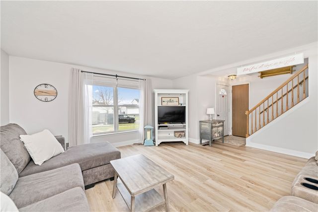 87 Chiswick Drive, Riga, NY 14428