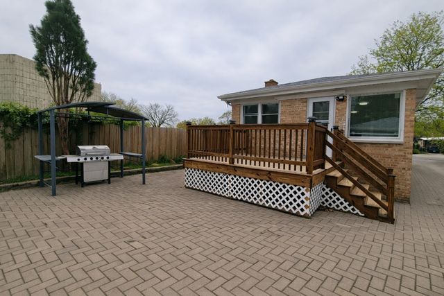 508 Skokie Boulevard, Wilmette, IL 60091
