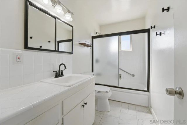 2431 Root Street, San Diego, CA 92123