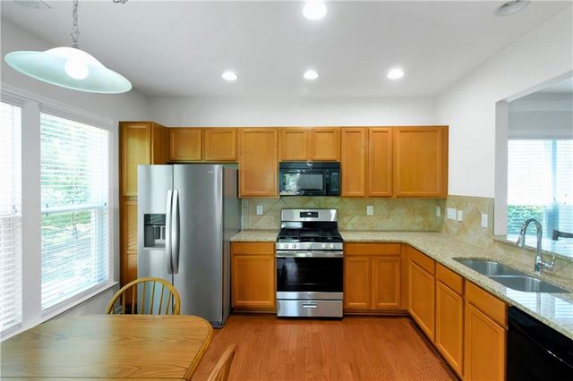 329 Sandy Springs Drive, Griffin, GA 30223