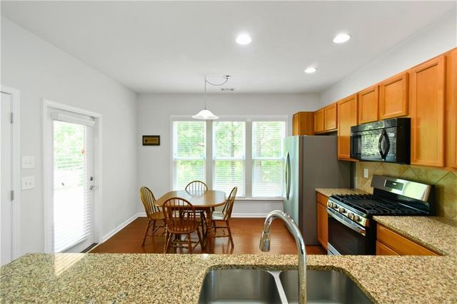 329 Sandy Springs Drive, Griffin, GA 30223