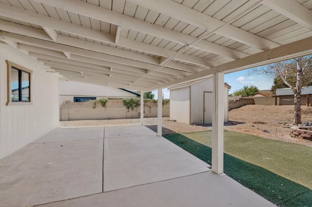 735 Stagecoach Road SE, Rio Rancho, NM 87124