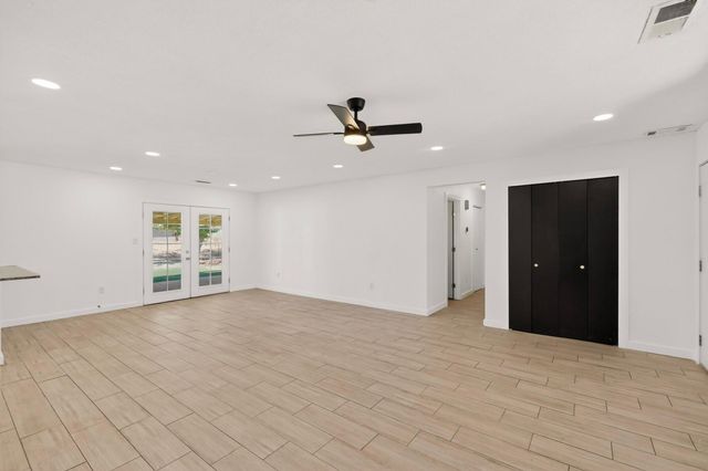 735 Stagecoach Road SE, Rio Rancho, NM 87124