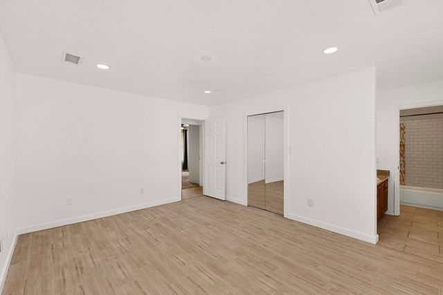 735 Stagecoach Road SE, Rio Rancho, NM 87124