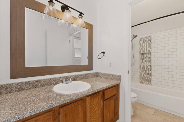 735 Stagecoach Road SE, Rio Rancho, NM 87124