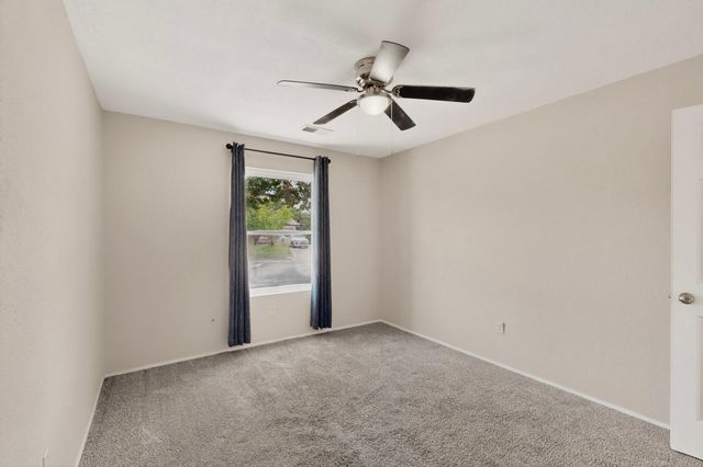 735 Stagecoach Road SE, Rio Rancho, NM 87124