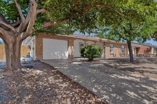 735 Stagecoach Road SE, Rio Rancho, NM 87124