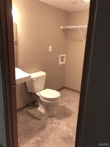 18 SARPY Road B, Belleville, IL 62221