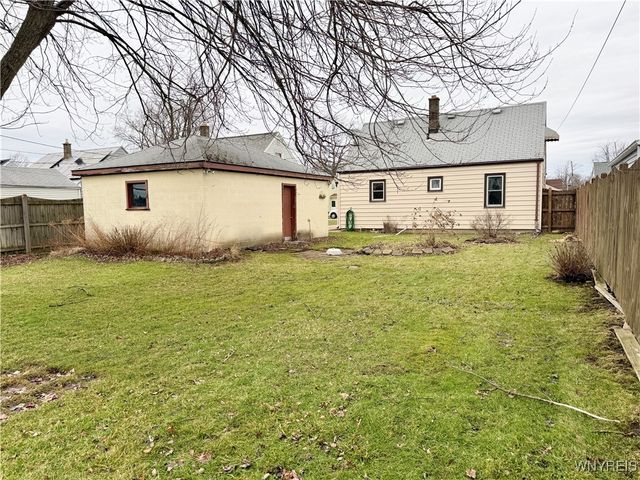 105 Mafalda Drive, Cheektowaga, NY 14215