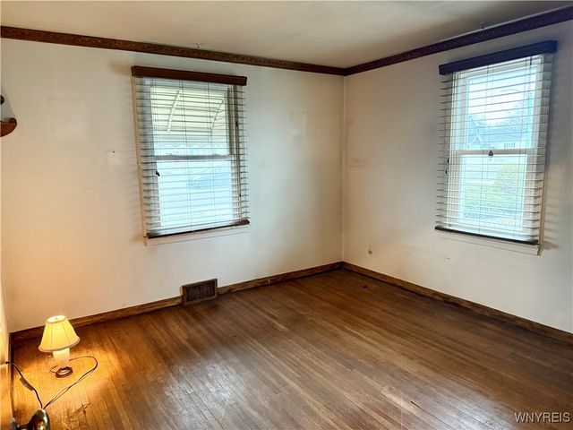 105 Mafalda Drive, Cheektowaga, NY 14215