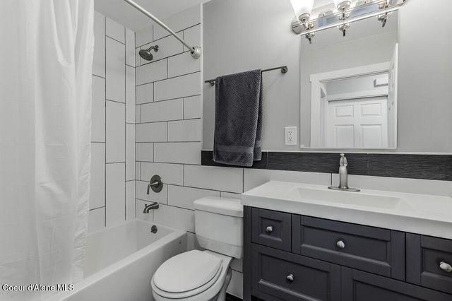 216 S Second Ave, Sandpoint, ID 83864