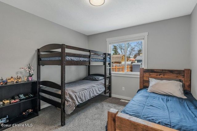 216 S Second Ave, Sandpoint, ID 83864