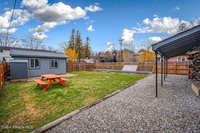 216 S Second Ave, Sandpoint, ID 83864