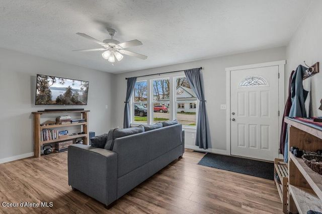 216 S Second Ave, Sandpoint, ID 83864