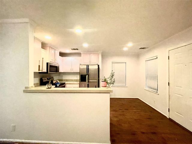 13048 Enchanted Vista, Willis, TX 77318