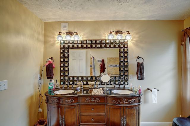 1611 Saltlick Pl, Murfreesboro, TN 37129